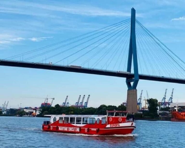 Harbor Tour with Live moderation in German - The Sum Up: Who Should Consider This Harbor Tour?