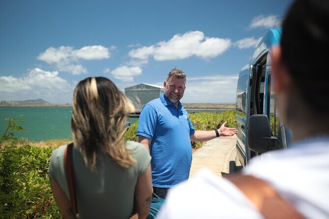 Hawaii Oahu Private Charter - Inside the Vehicle: Comfort and Practicalities