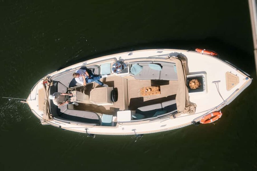 Heidelberg: Private boat trip with captain, 1.5 hours, up to 12 guests, from 40 per person. - Who Will Love This Experience?