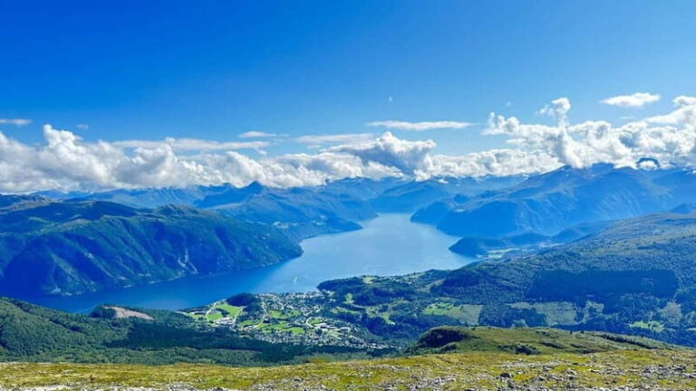 Hellesylt: Fjord to Sky. Scenic Escape to Stranda Gondola - Practical Details and Tips
