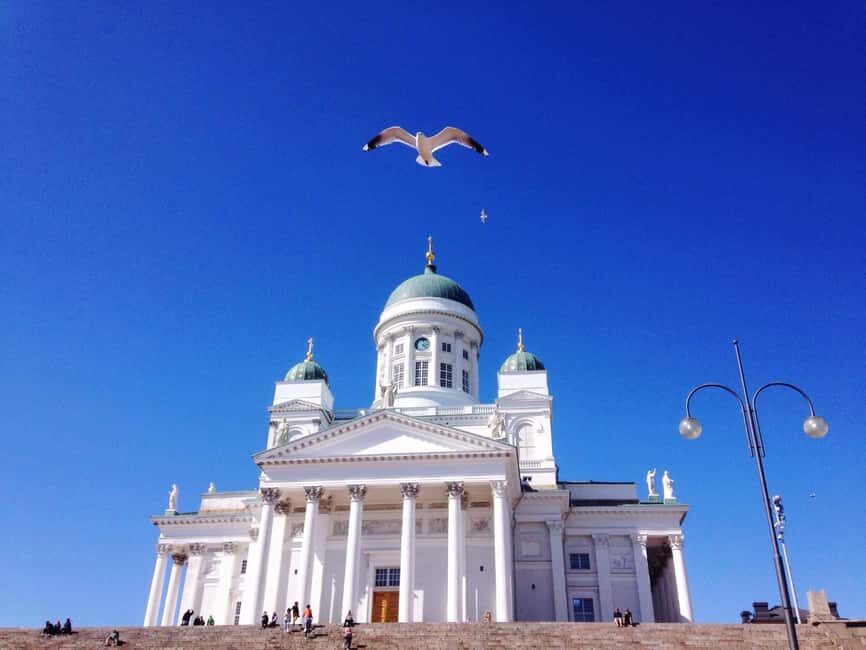 Helsinki: 2-hour Best Intro Walking Tour with a Local - Deep Dive Into the Itinerary