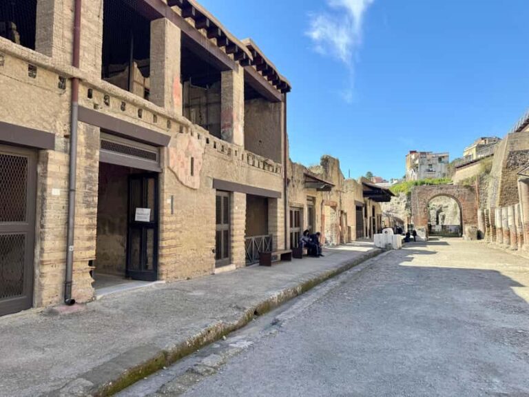 Herculaneum: experience with an archaeologist in a small group of up to 10 people - The Practicalities and Value