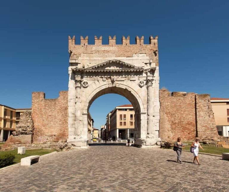 Historic center of Rimini: walking tour with Brazilian guide - Practical Details for Travelers