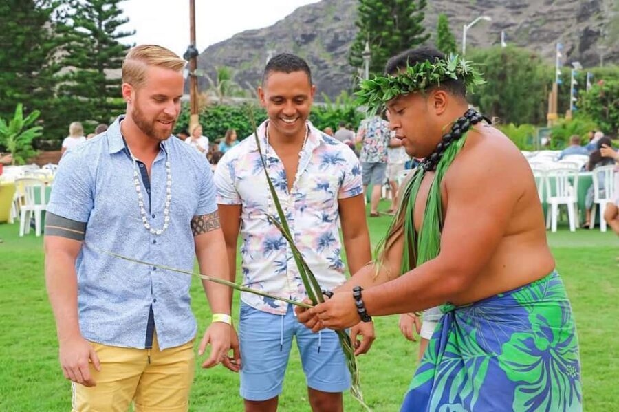 Honolulu: Ka Moana Luau Dinner and Show with Transportation - Who Will Love This Experience?