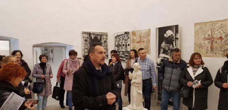 ibenik: Medieval Night Walking Tour - FAQs