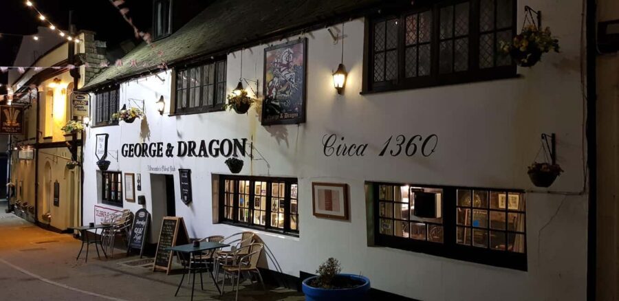 Ilfracombe: Ghost Walk, Local Tavern Meal & Fireside Tales - Who Will Love This Tour?