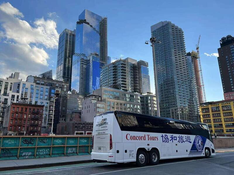 Immersive New York 3 Days from Montreal - Day 1: Arrival and Times Square Highlights