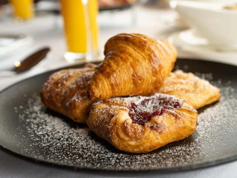 Innsbruck: Breakfast with Prosecco and Panoramic Views - What’s on the Menu?