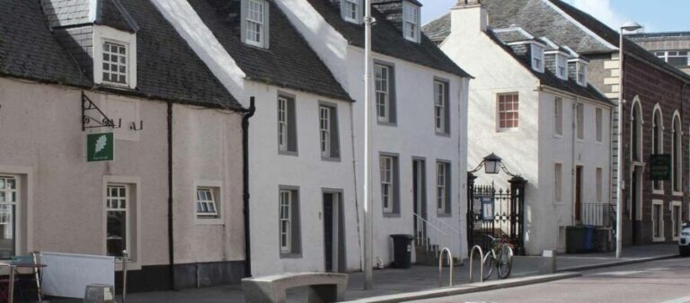 Inverness: Culloden Battlefield and City Walking Tour - Authentic Experiences and Hidden Gems