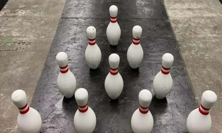 Irvine: Bowlball and Pins & Arrows Experience - How the Experience Is Structured