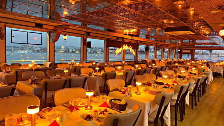 Istanbul: Bosphorus Dinner Cruise & Show with Private Table - Food and Drink — A Highlight for Many