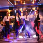 Istanbul Bosphorus Dinner Cruise Tour - Food and Drinks: Whats on the Plate?