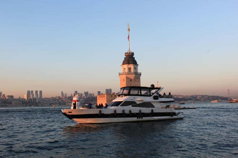 Istanbul: Bosphorus Sunset or Night Yacht Cruise & Transfers - The Experience on Board