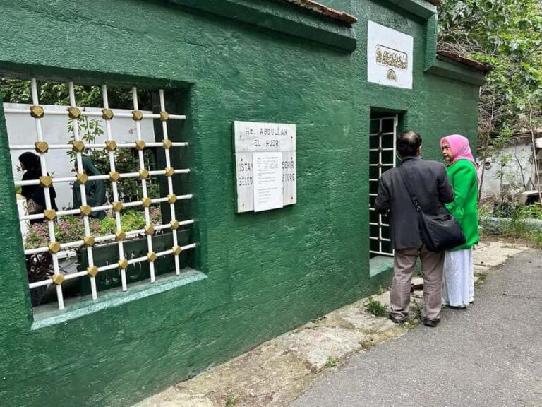 Istanbul: Full Day Islamic Sahaba /Heritage Tour with Lunch - What Makes This Tour Valuable