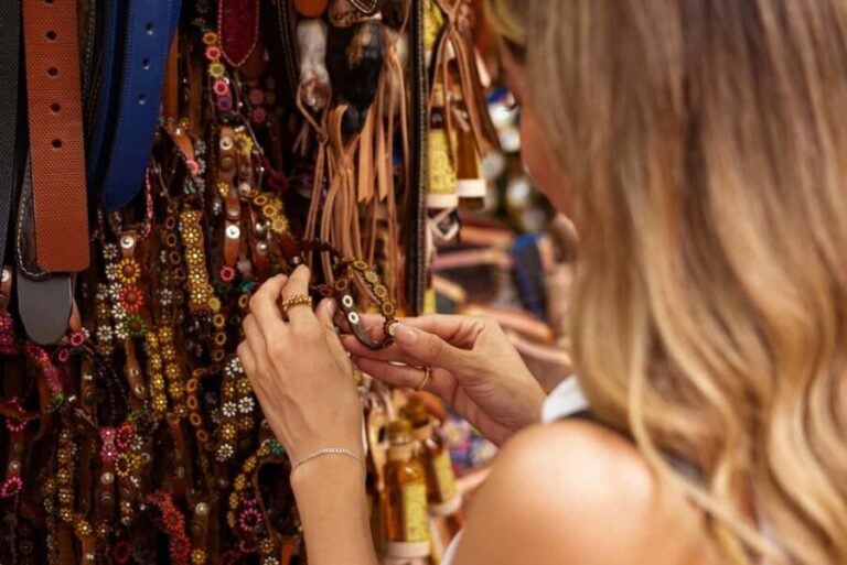 Istanbul: Grand Bazaar Shopping Tour & Shopping Assistant - An Inside Look at the Grand Bazaar Shopping Tour & Assistant Experience