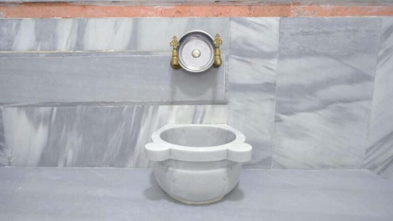 Istanbul: Yoga and Mindfulness Session at Hzrbey Hamam - What’s Included and What to Keep in Mind