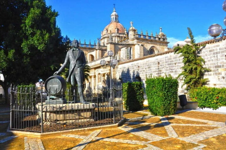 Jerez, Bodega Tío Pepe y Real Escuela de Arte Ecuestre - The Practicalities