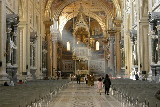Jubilee Divine Pathways: Tour of Rome's Basilicas - Private Cab - A Deep Dive into the Rome Basilicas Tour