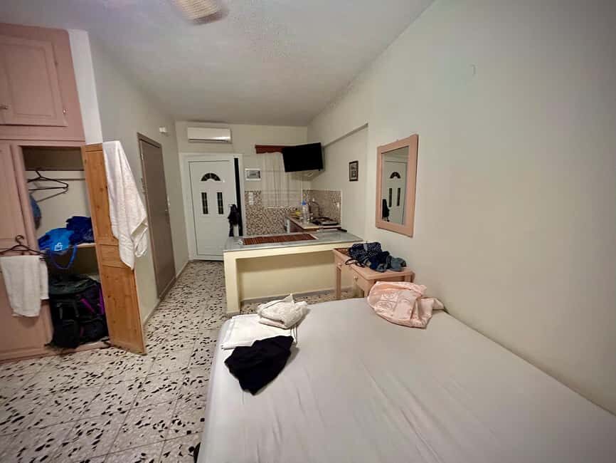 Kalymnos: 10-Day Guided Climbing Trip, 6th-17th October - Day 7: Slab Climbing and Kayaking