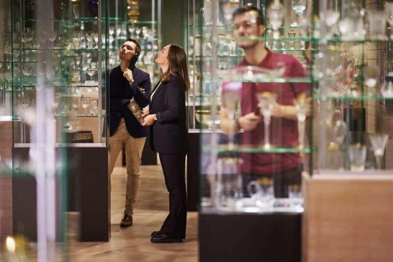 Karlovy Vary: Moser Glassworks Tour with Museum Entry - The Museum Experience