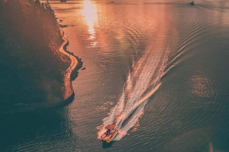 Kelowna Boat Tour on Okanagan Lake - Dusk Til Dawn - What You Can Expect: An In-Depth Look