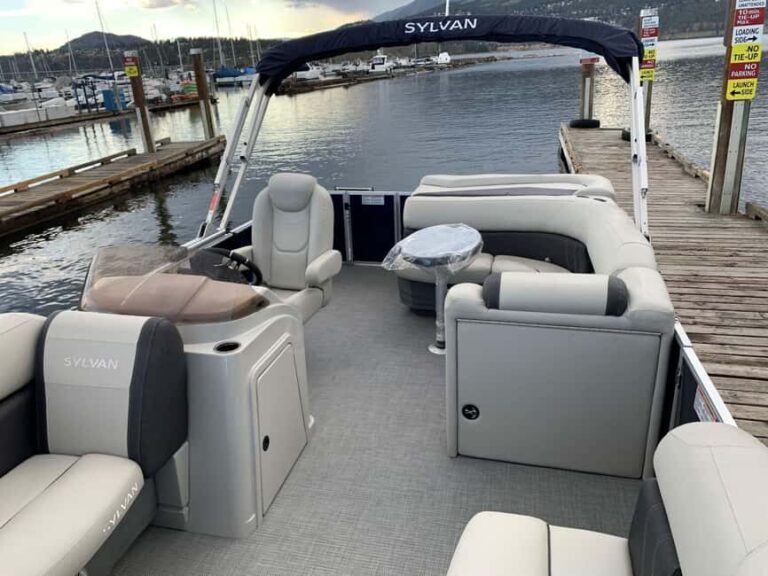 Kelowna: Sylvan Mirage Cruise Pontoon for rent - What to Expect During Your 4-Hour Trip