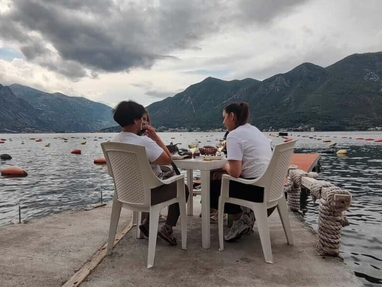 Kotor: Walking tour, car trip to Perast, boat to the island - Practical Details and Tips