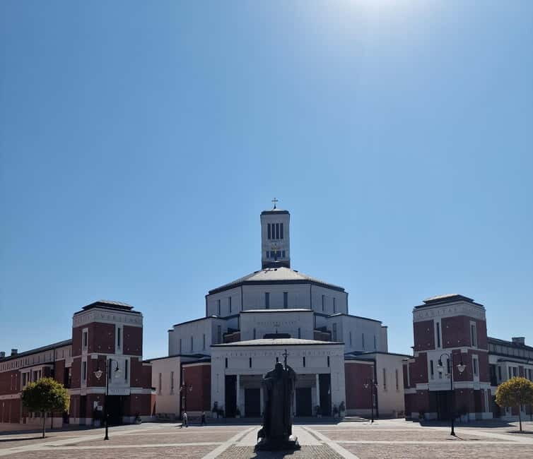 Krakow- Lagiewniki John Paul II Center and Divine Mercy - What You Can Expect at Each Site