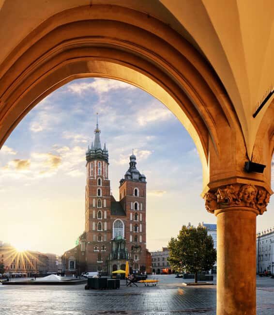 Krakow: The Underground Market Museum Guided Tour - Exploring the Medieval Market Stalls