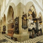 Krakow: Wawel Cathedral Guided Tour with Admission Tickets - Starting Point and Meet-Up