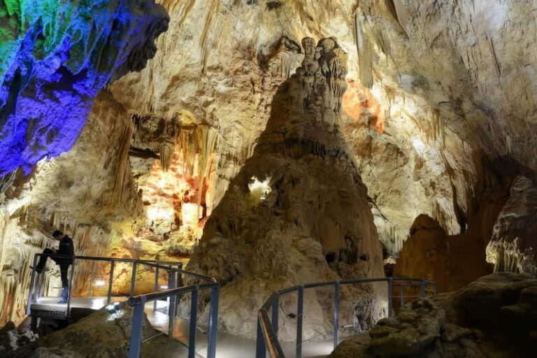 Kutaisi: 8-Day Private Group Tour with Accommodation - Day-by-Day Breakdown: What to Expect