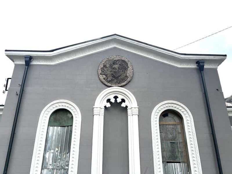 Kutaisi: Chiatura Cable Cars & Katskhi Pillar Guided Tour - Visiting the Katskhi Pillar: A Spiritual Landmark