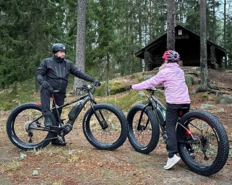 Kuusisto island: Electric fatbike rental - Exploring the Itinerary and Trails