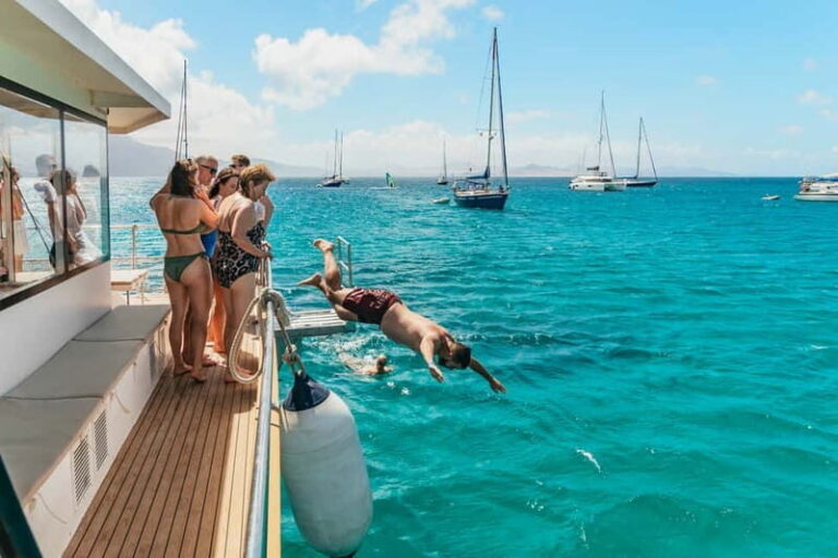 La Graciosa: Island Cruise with Lunch and Water Activities - Practical Details and What To Expect