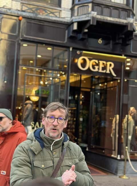 La Haye: "Art Nouveau" guided tour - A Well-Paced Walk Through La Haye’s Art Nouveau Heritage