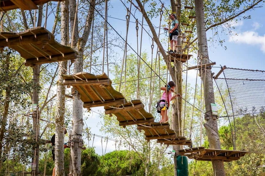 La Tremblade: Oasalis Parcour Adventure Park - Who Is It Best For?