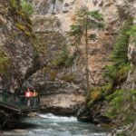 Lake Louise, Moraine Lake: English & Spanish Day Trip - What’s Included and What’s Not