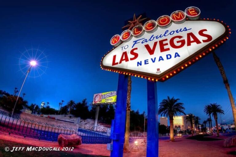 Las Vegas: Night Tour with Local Guide and Hotel Pick Up - FAQ