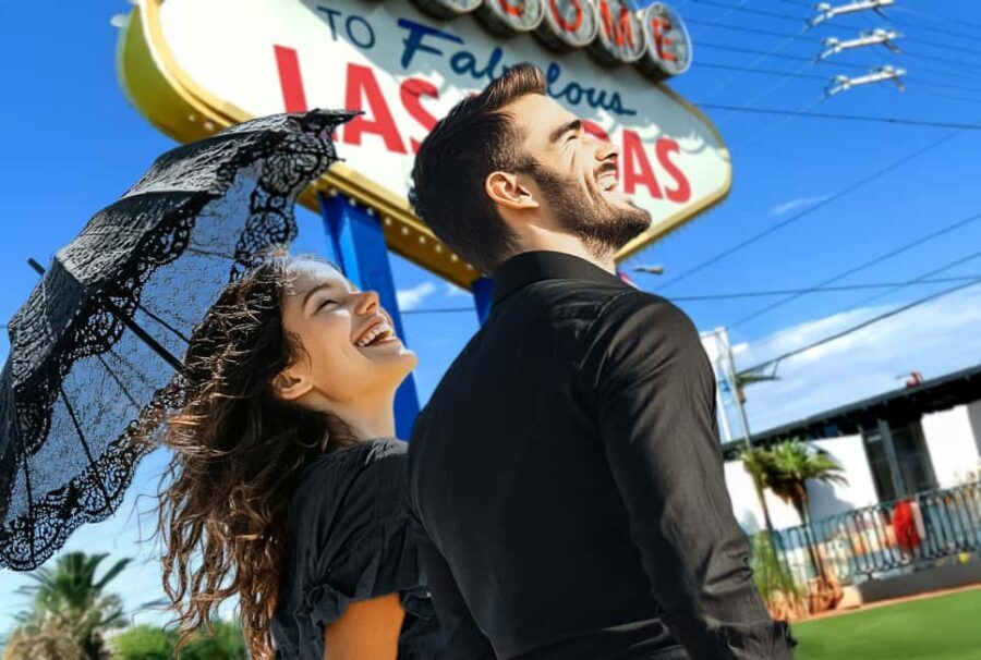 Las Vegas: Traditional or Theme Vegas Sign Wedding/Renewal - What’s Included and What’s Not