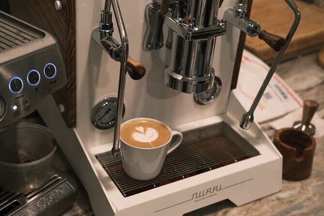 Latte Art Teaching with the Powerful Nurri Espresso - Value and Practicality