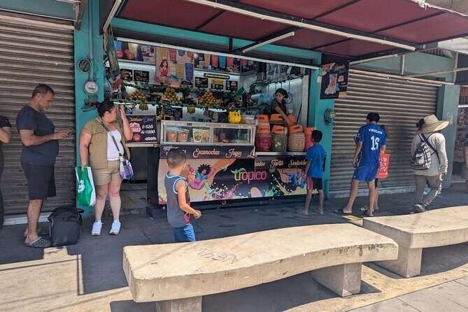 Learn the history and contents of the main market - Who Is This Tour Best For?