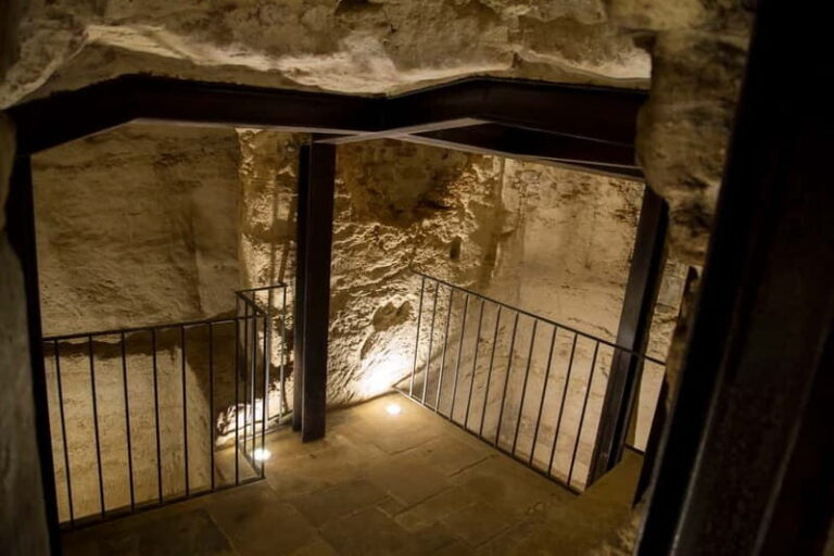 Lecce: Baroque Architecture and Underground Walking Tour - What to Expect: The Itinerary