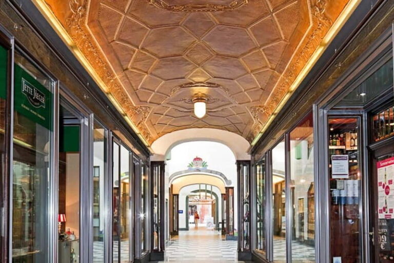 Leipzig: Courtyards, Houses, Trade - Passage Tour in German - An In-Depth Look at the Tour Experience