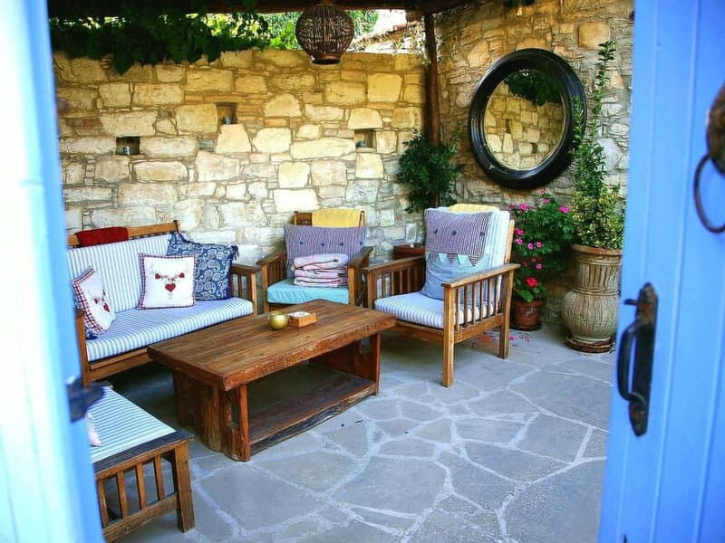 Limassol: Authentic Gourmet Tour with Wine and Food Tasting - A Dive into the Authentic Cypriot Experience