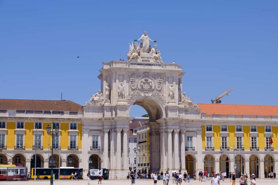Lisbon Full Day Experience on comfortable minivan - What Makes This Tour Stand Out?