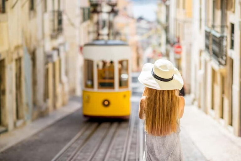 Lisbon: Instagram Hotspots Photoshoot - The Photos and Delivery