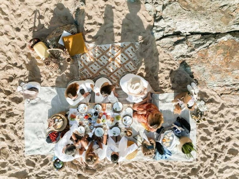 Lisbon: Luxury Vintage Picnic Experience - An Elegant Way to Experience Lisbon’s Natural Beauty