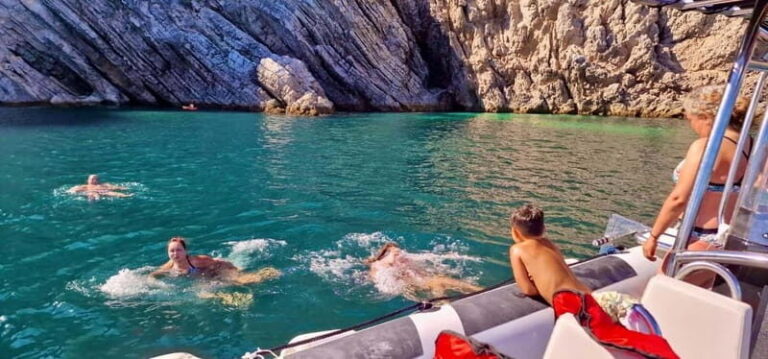 Lisbon: Private Full Day Arrábida & Sesimbra with Boat Tour - Practical Details and Considerations