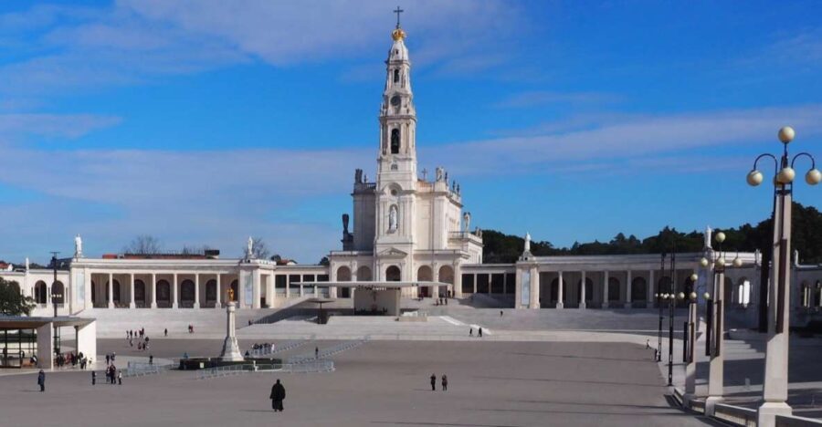 Lisbon: Private Sanctuary of Fátima half day Guided Tour - The Sanctuary of Our Lady of Fátima