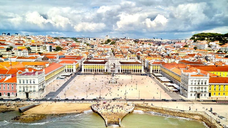 Lisbon: Private Tuktuk Tour with History & Music - Transportation & Practical Details